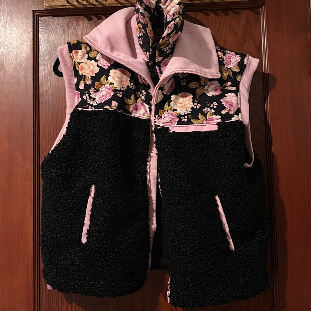 For Love and Lemons Pink Black Floral Puffer Vest - Picture 5 of 5